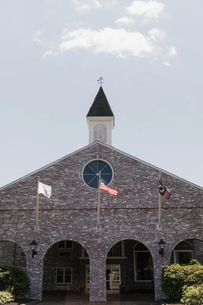 Colonial Hotel exterior